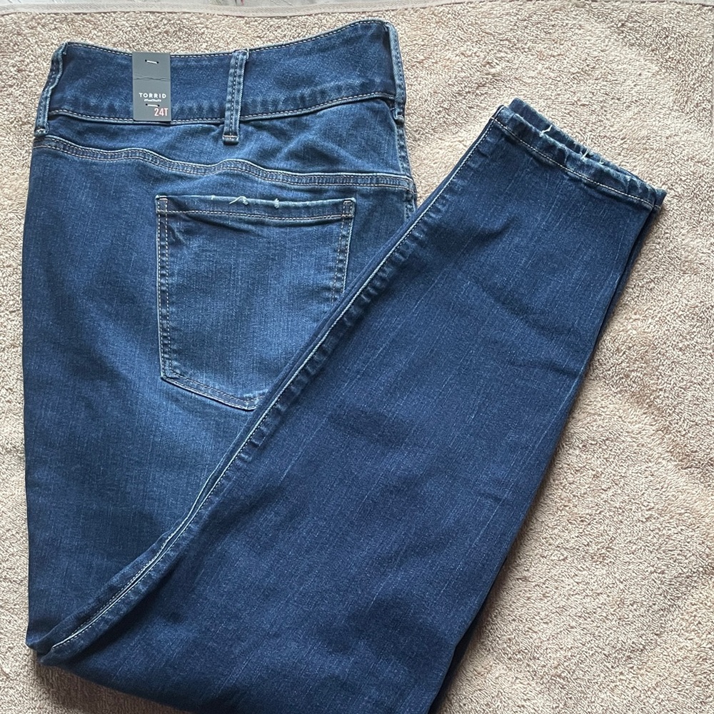 Torrid 24 Tall Women's Skinny Jeans
